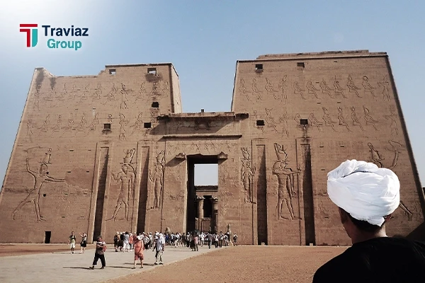 10-Day Egypt Tour: Nile Cruise & Red Sea }}