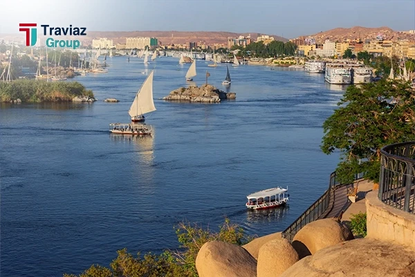 10-Day Egypt Tour: Nile Cruise & Red Sea }}