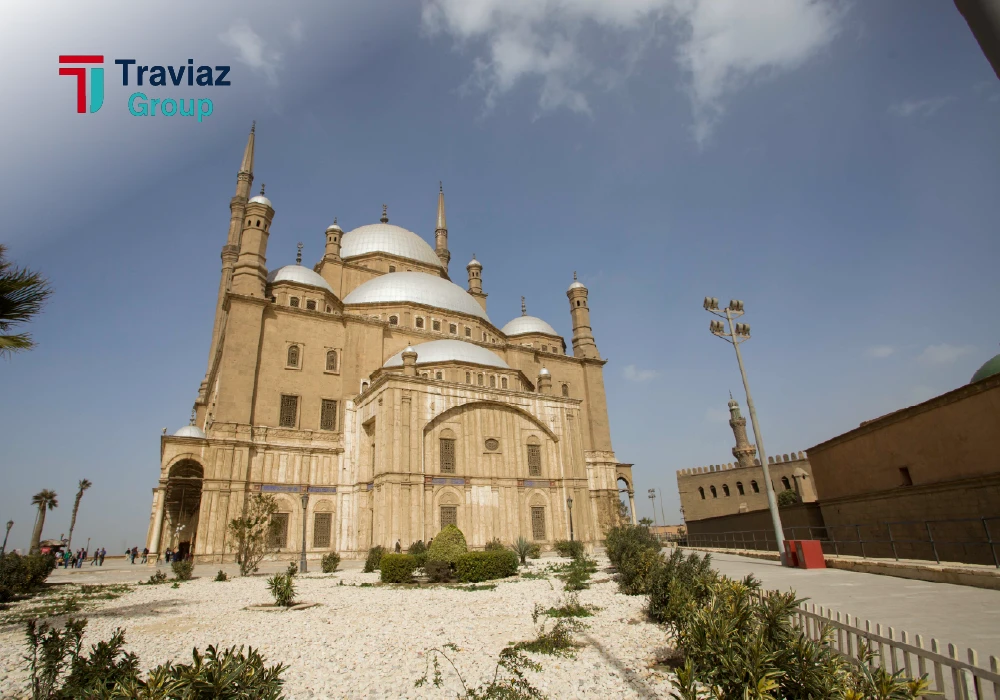 7 day egypt tour: Cairo, Alexandria & White Desert Deluxe }}