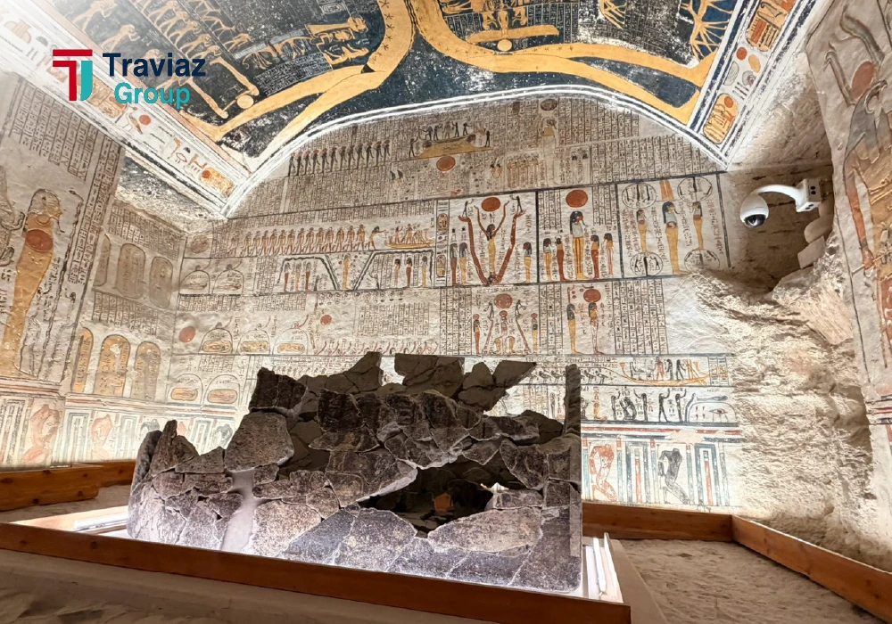 7 day egypt tour: Cairo, Alexandria & White Desert Deluxe }}